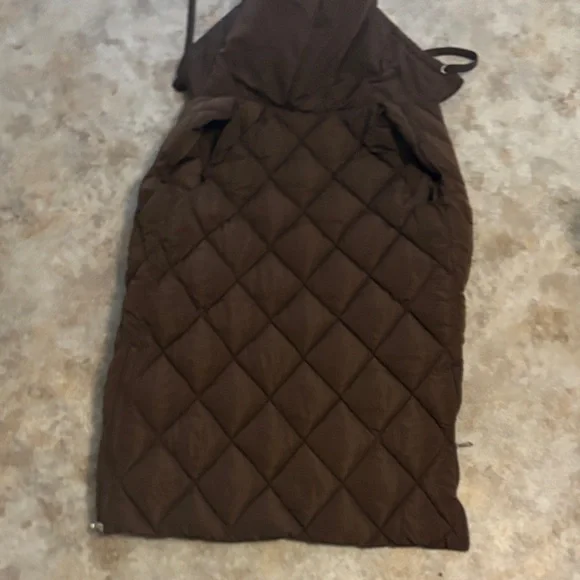 NWT Papillon Women's Chocolate Quilted Hooded Vest - Picture 6 of 7